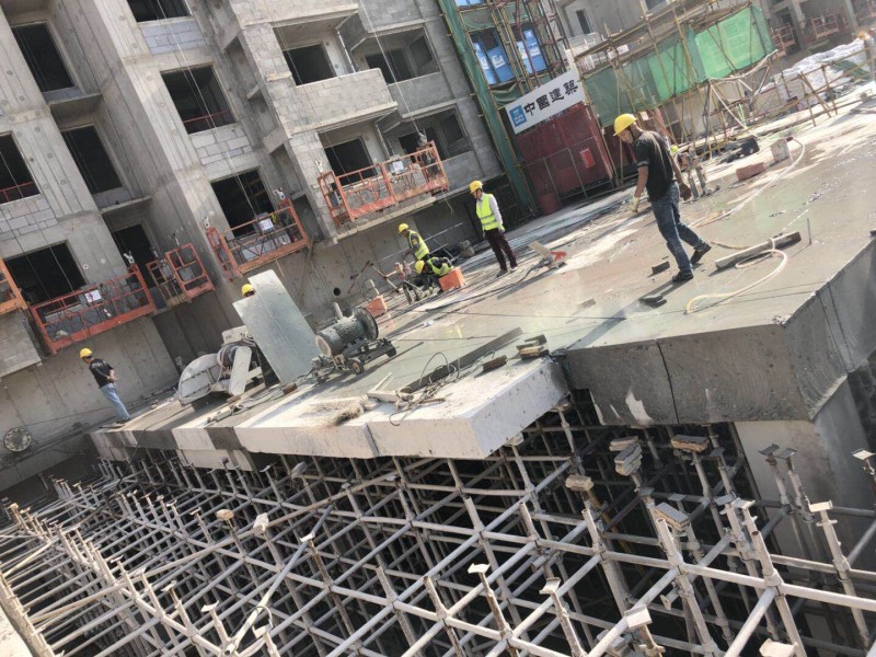 空港新城静力切割工程