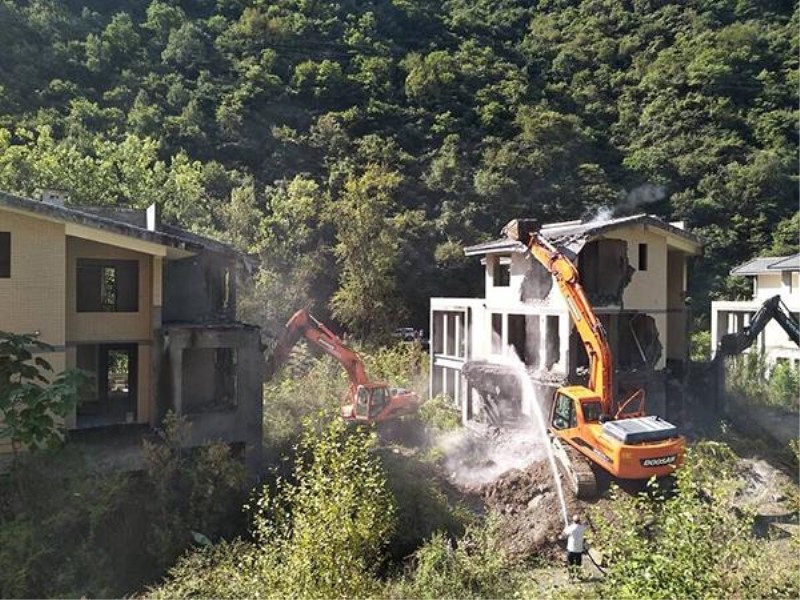 环山路别墅拆除工程